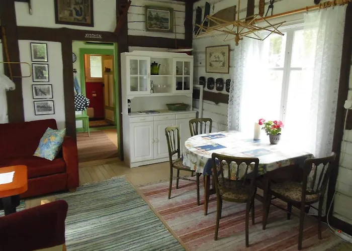 Gula Villan Guesthouset Maxmo